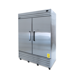CONGELADOR VERTICAL | 2 PUERTAS SÓLIDAS | GELUM-PROFESIONAL | GP-CV-2PS-49 |  49 ft³ (1388L)